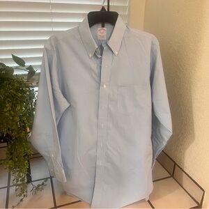 Brooks Brothers Men's Light Blue Button-Down Shirt